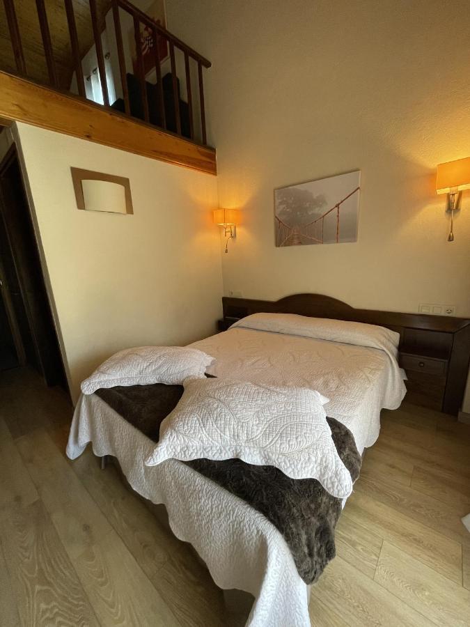 Hotel Avet La Coma I La Pedra Eksteriør bilde
