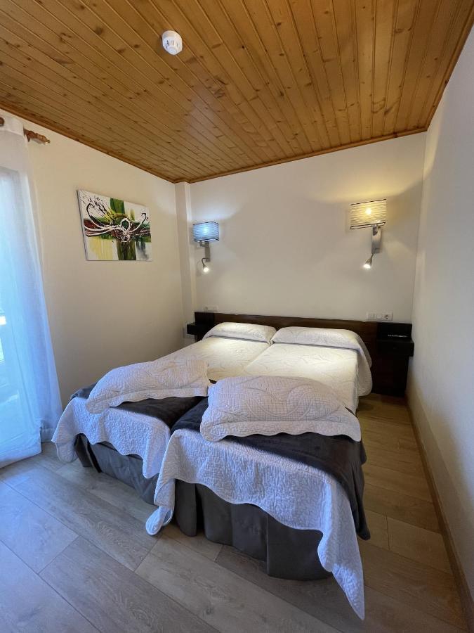 Hotel Avet La Coma I La Pedra Eksteriør bilde