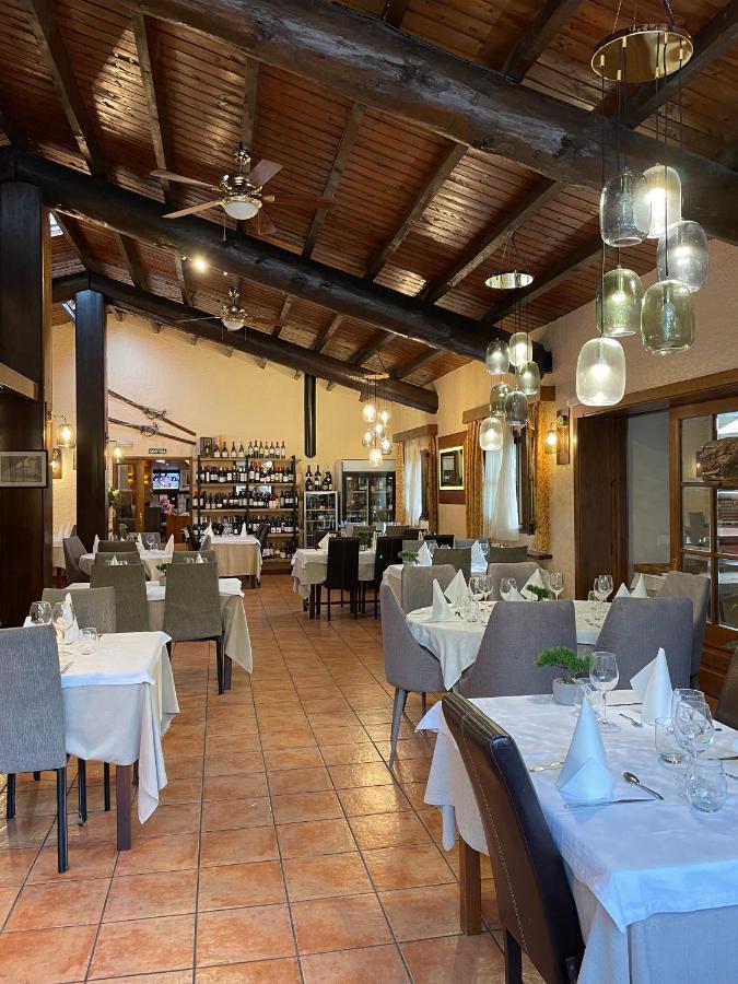 Hotel Avet La Coma I La Pedra Eksteriør bilde