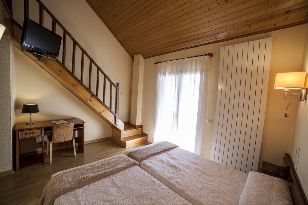 Hotel Avet La Coma I La Pedra Eksteriør bilde